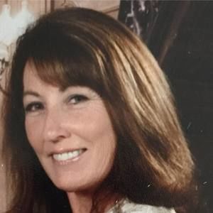 Meet your Posher, Nora